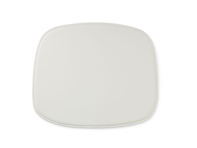 SEAT CUSHION FORM CHAIR