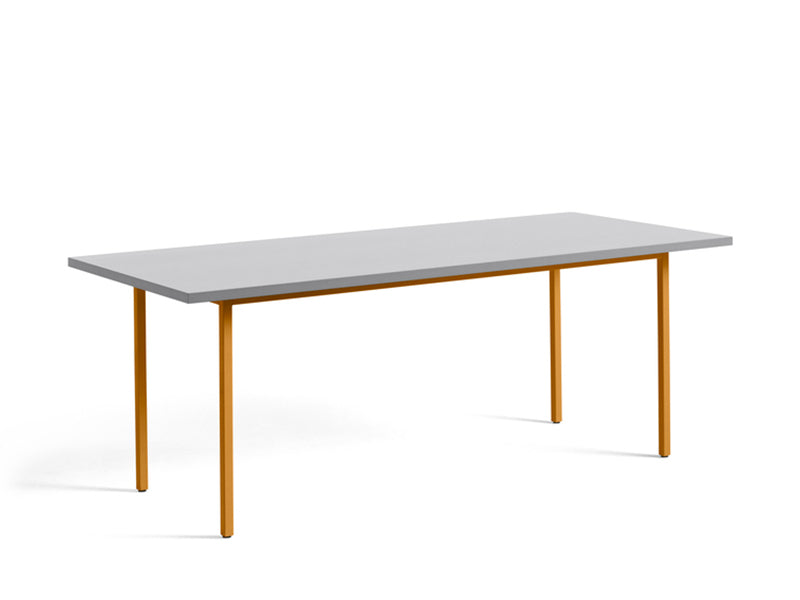 TWO-COLOUR TABLE
