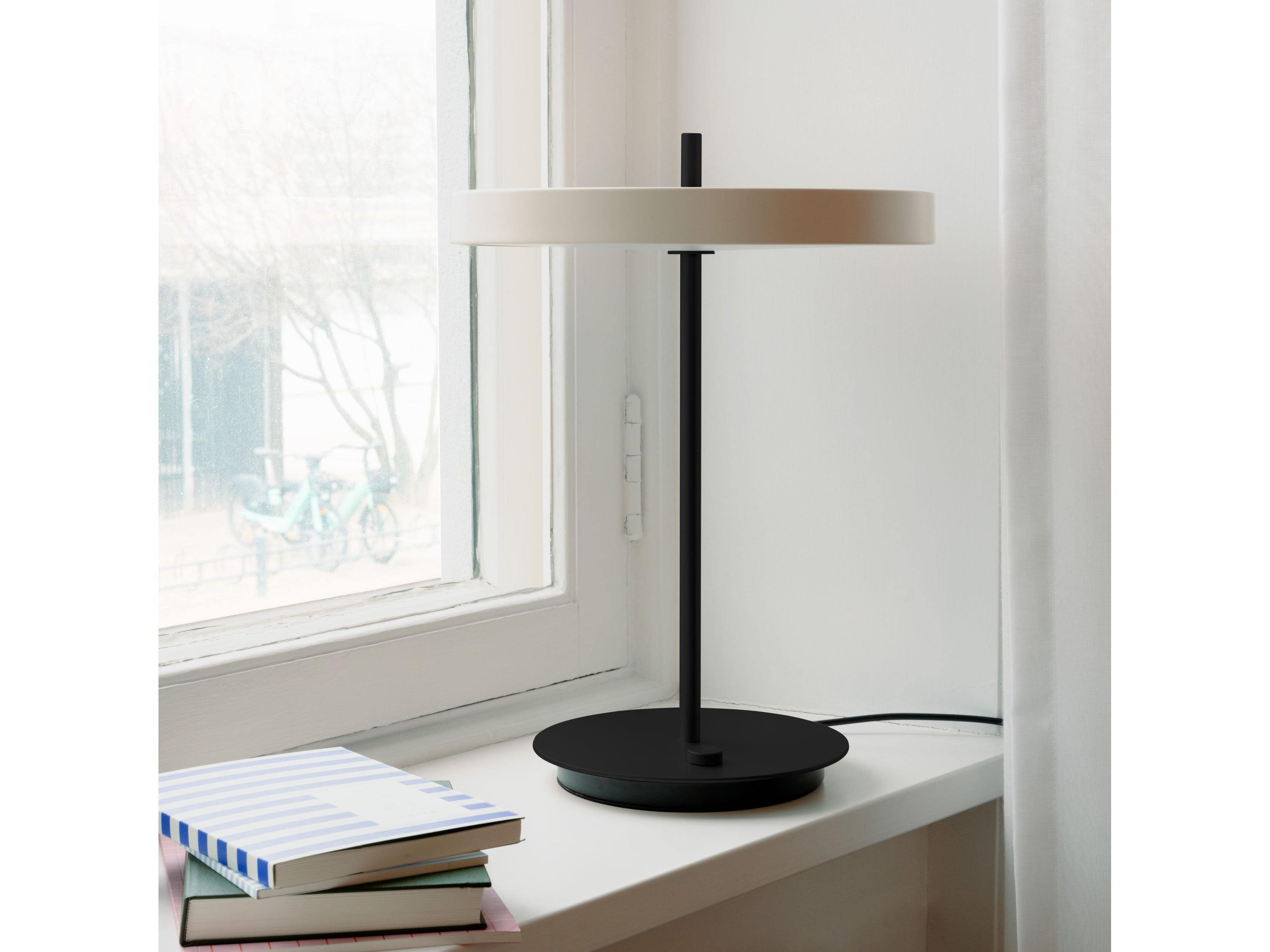 ASTERIA | TABLE LAMP