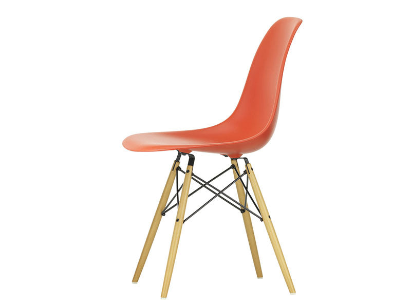 EAMES PLASTIC SIDE CHAIR DSWRE