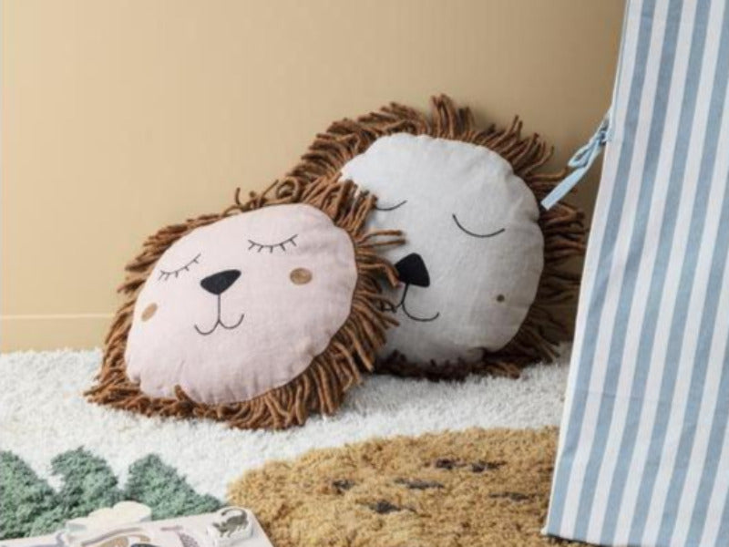 Safari Cushion Lion FERM-7580